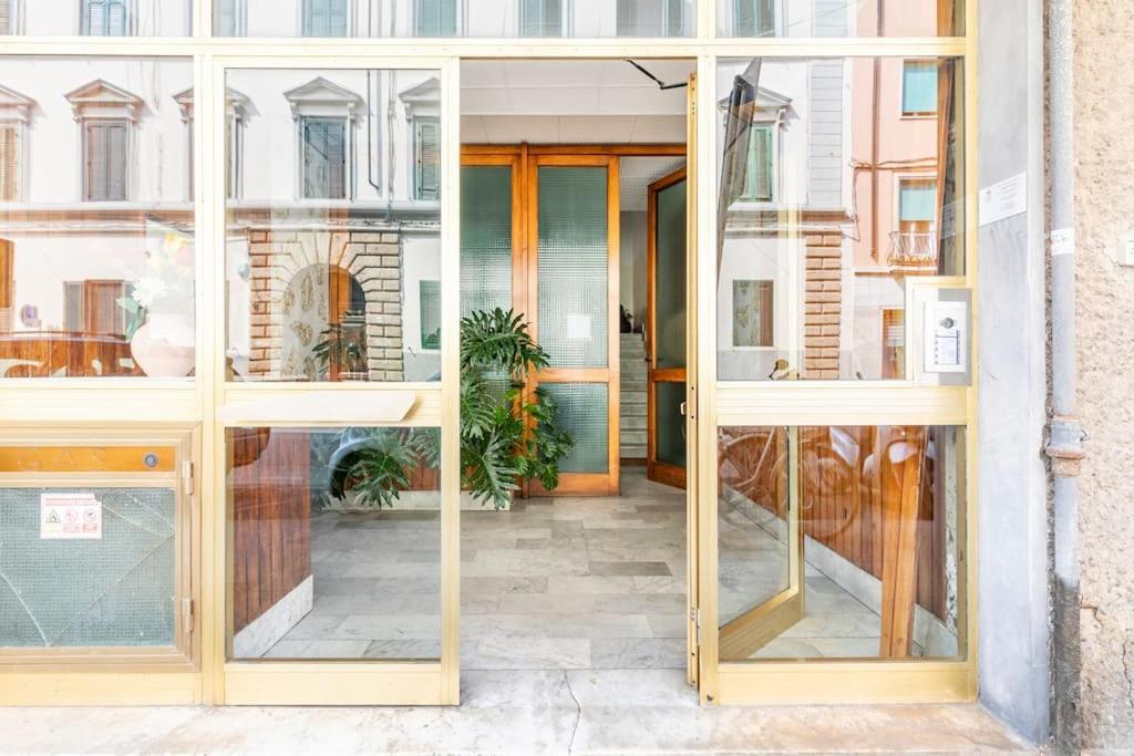 Casa Etruschi - Appartamento Con Posto Auto Livorno Exterior photo